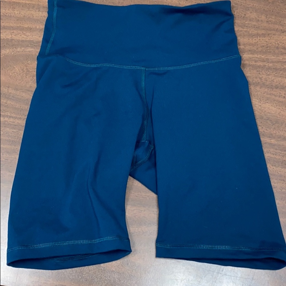 Women’s Old Navy Bermuda Compression Shorts